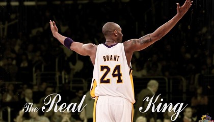 开云体育-球迷疯狂应援：那些燃爆的现场极速镜头，球迷狂热