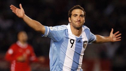 开云体育娱乐-未来欧冠“新贵”崭露头角，谁将称霸未来赛场？，预测今年欧冠冠军